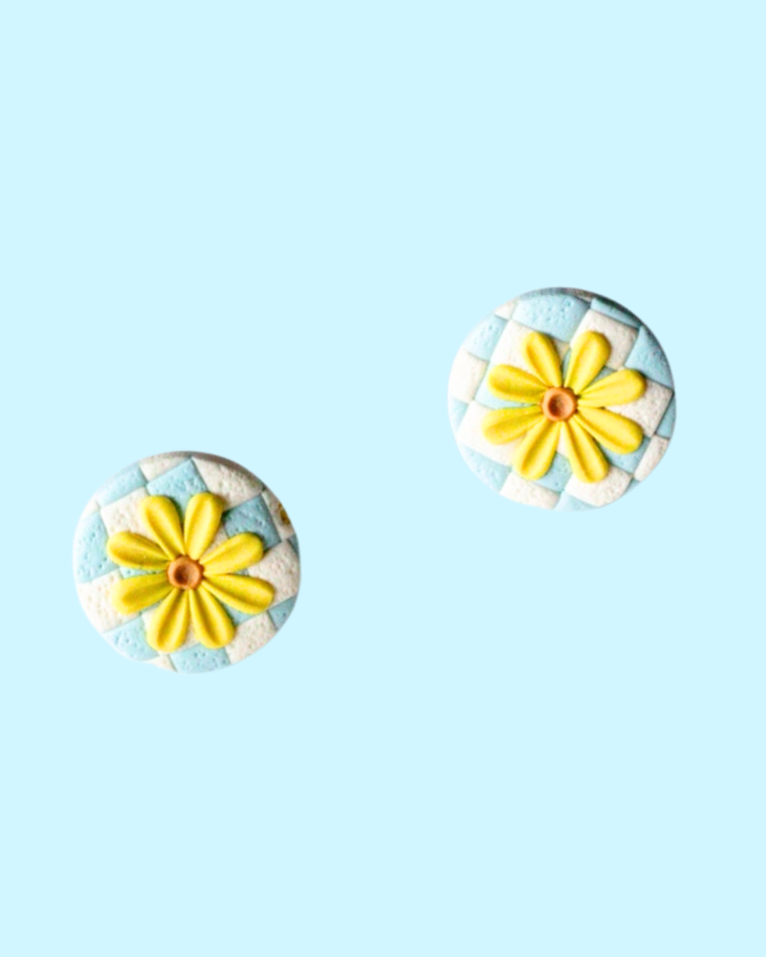 Dainty Flower Stud Checkered