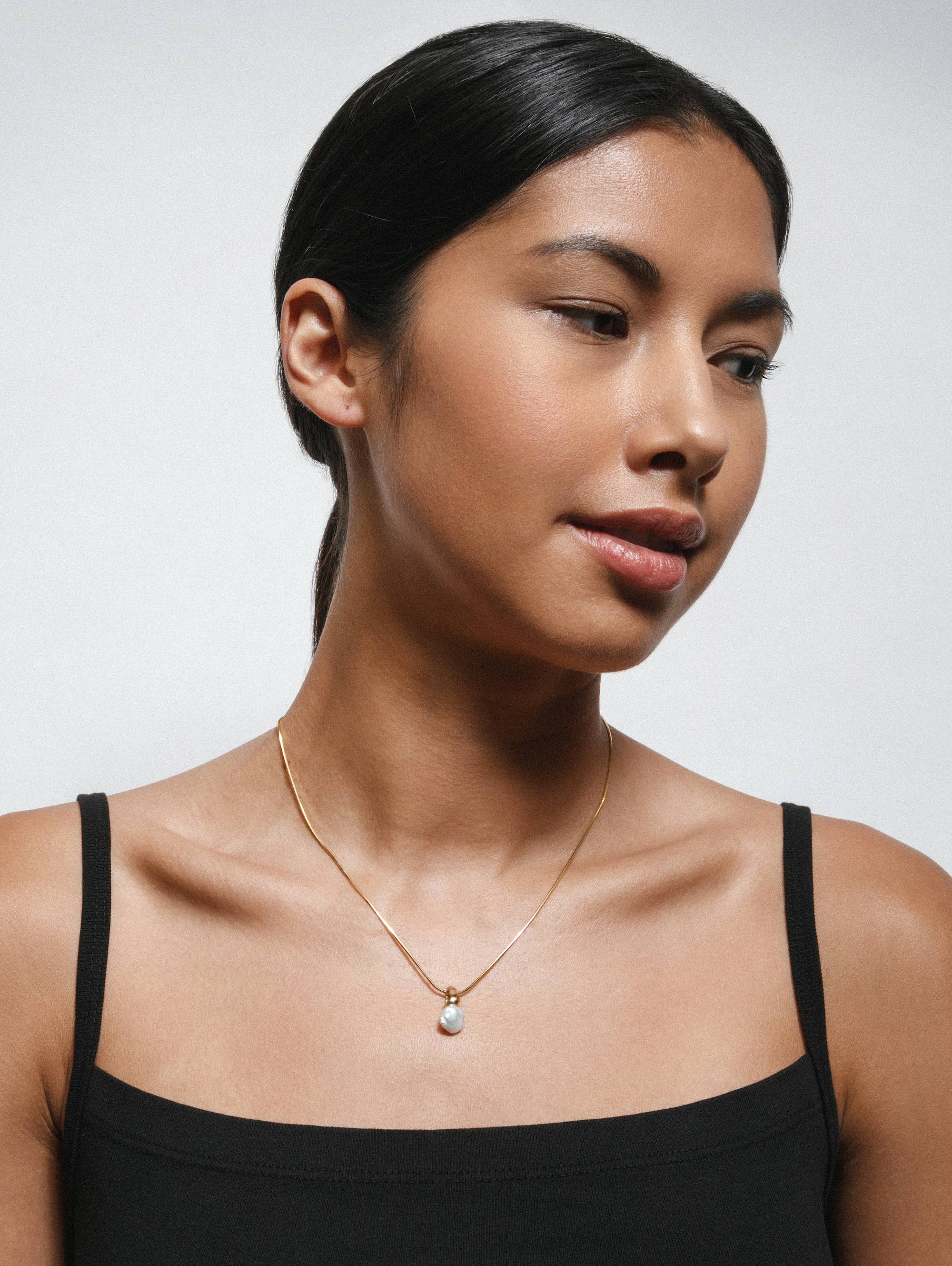 Emmy Necklace in Gold