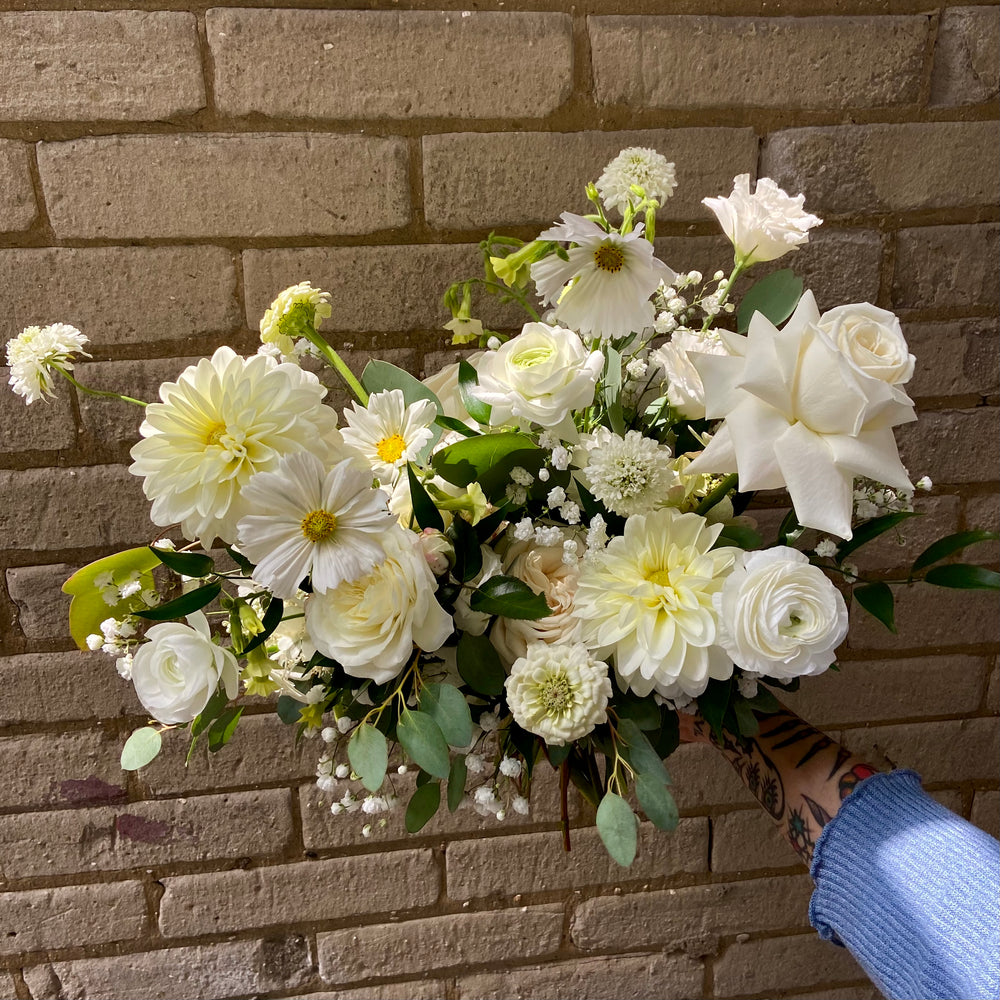 
            
                Load image into Gallery viewer, Bridal Bouquet
            
        