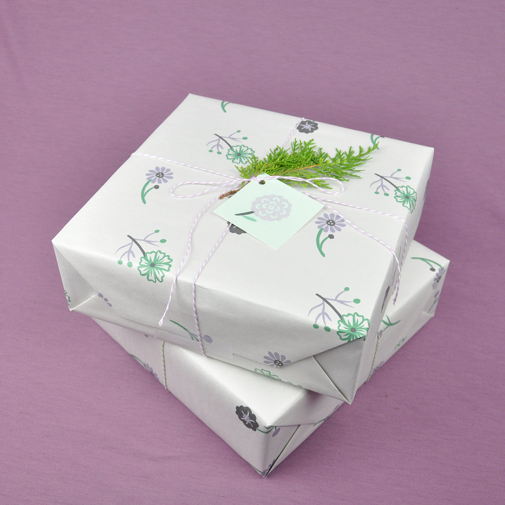 
            
                Load image into Gallery viewer, Gift Wrapping
            
        